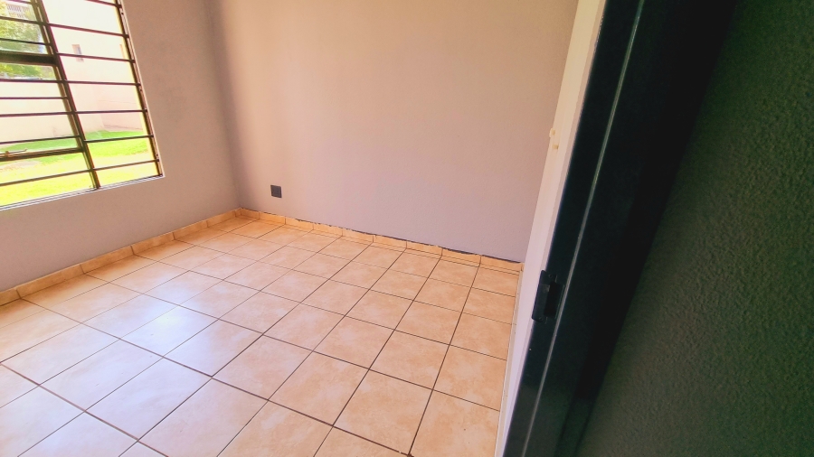 2 Bedroom Property for Sale in Halfway Gardens Gauteng