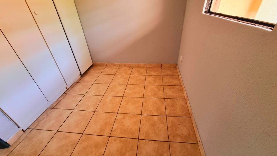 2 Bedroom Property for Sale in Halfway Gardens Gauteng