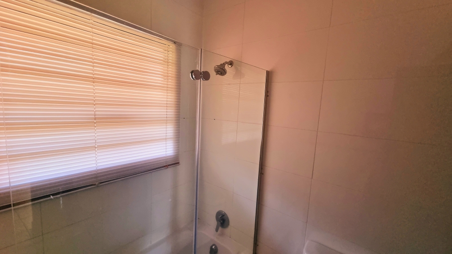 2 Bedroom Property for Sale in Halfway Gardens Gauteng