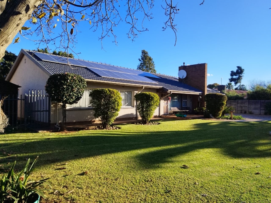 4 Bedroom Property for Sale in Allen Grove Gauteng