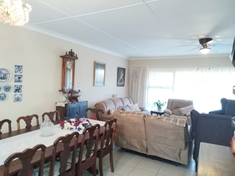 4 Bedroom Property for Sale in Allen Grove Gauteng