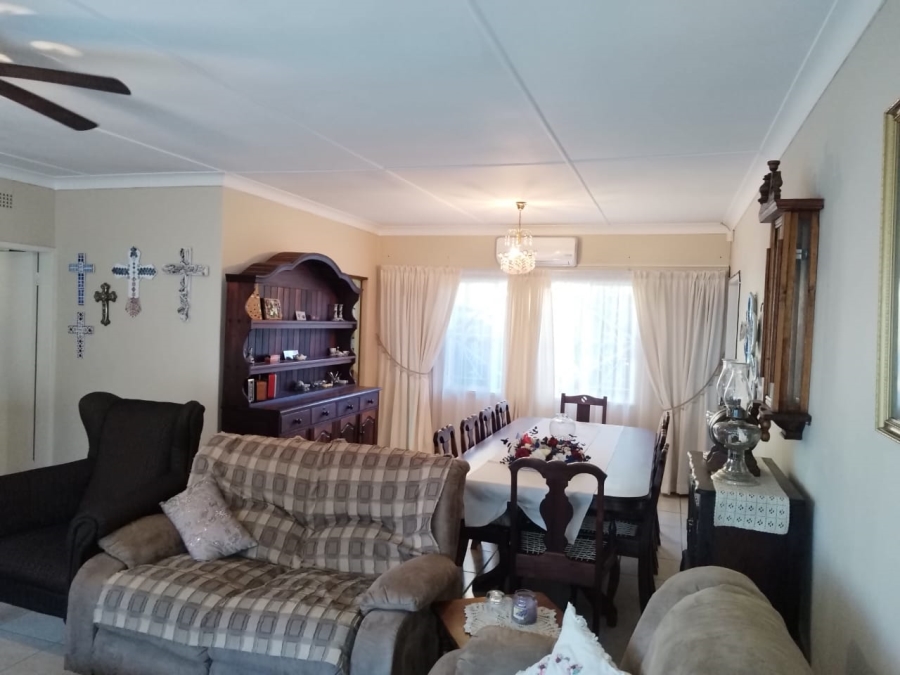 4 Bedroom Property for Sale in Allen Grove Gauteng