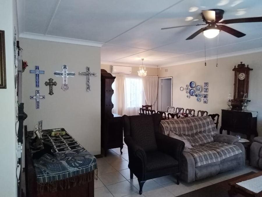 4 Bedroom Property for Sale in Allen Grove Gauteng