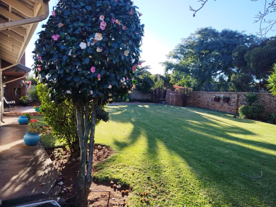4 Bedroom Property for Sale in Allen Grove Gauteng