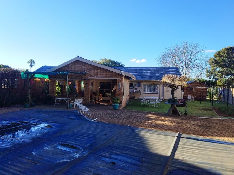 4 Bedroom Property for Sale in Allen Grove Gauteng