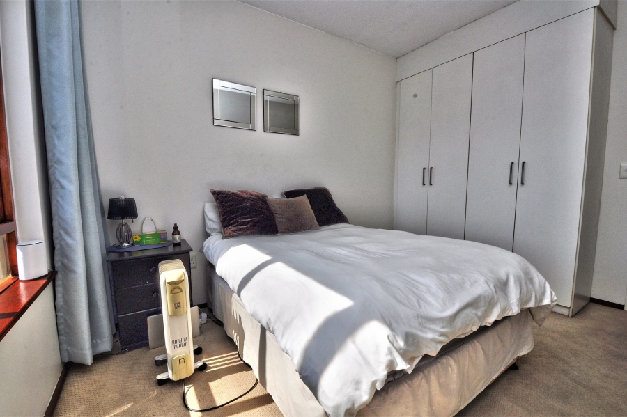 To Let 2 Bedroom Property for Rent in Morningside Gauteng