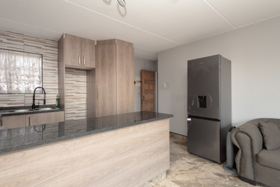 1 Bedroom Property for Sale in Alan Manor Gauteng