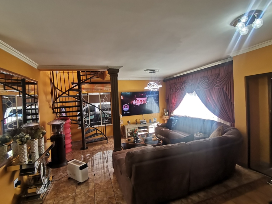 4 Bedroom Property for Sale in Mayfield Park Gauteng