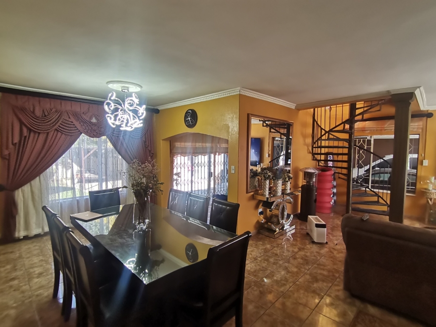 4 Bedroom Property for Sale in Mayfield Park Gauteng