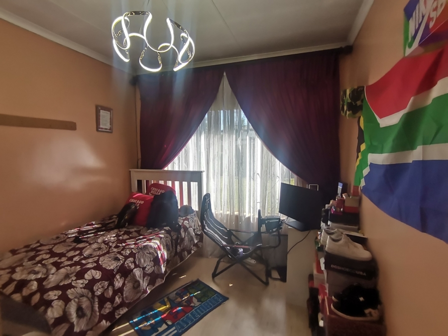 4 Bedroom Property for Sale in Mayfield Park Gauteng