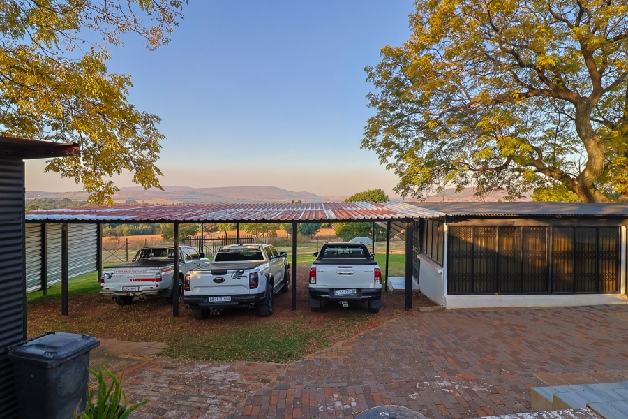 2 Bedroom Property for Sale in Golf View Gauteng