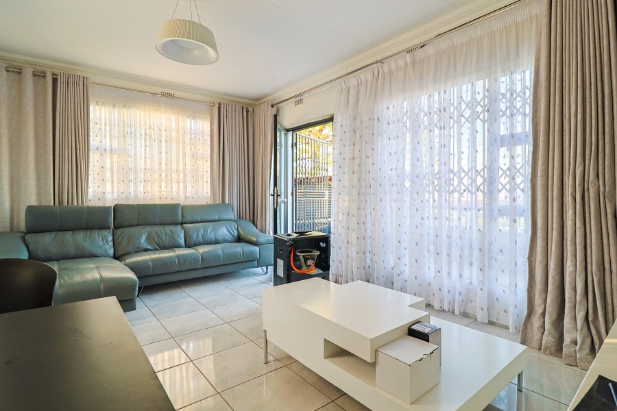 2 Bedroom Property for Sale in Golf View Gauteng