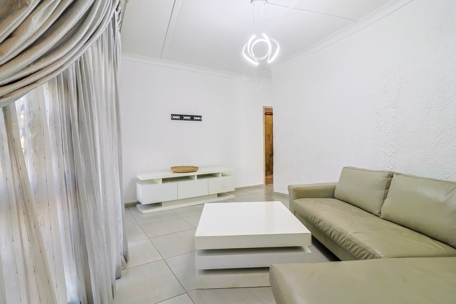 2 Bedroom Property for Sale in Golf View Gauteng