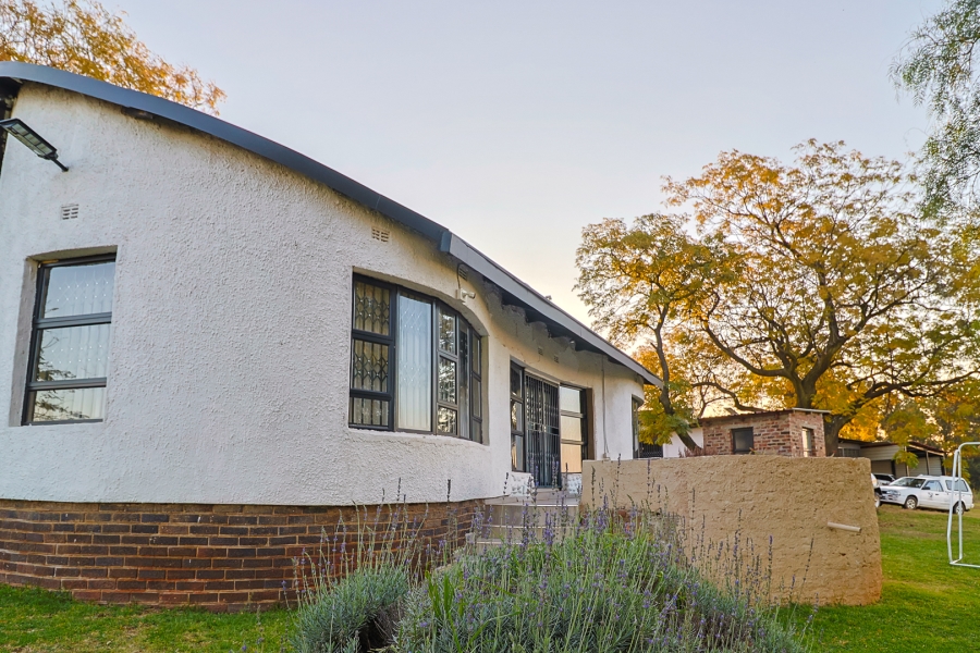 2 Bedroom Property for Sale in Golf View Gauteng