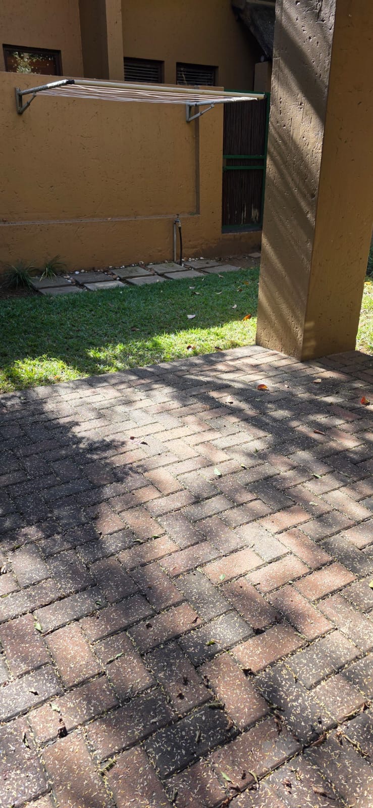 To Let 2 Bedroom Property for Rent in Douglasdale Gauteng
