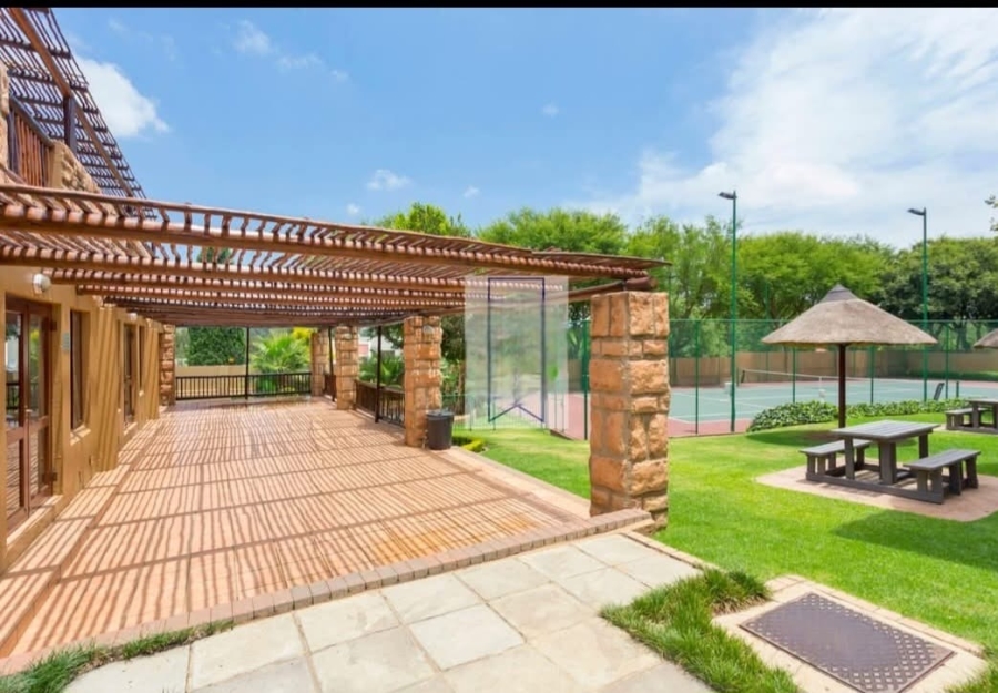 To Let 2 Bedroom Property for Rent in Douglasdale Gauteng
