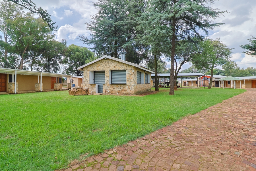 10 Bedroom Property for Sale in Kliprivier Gauteng
