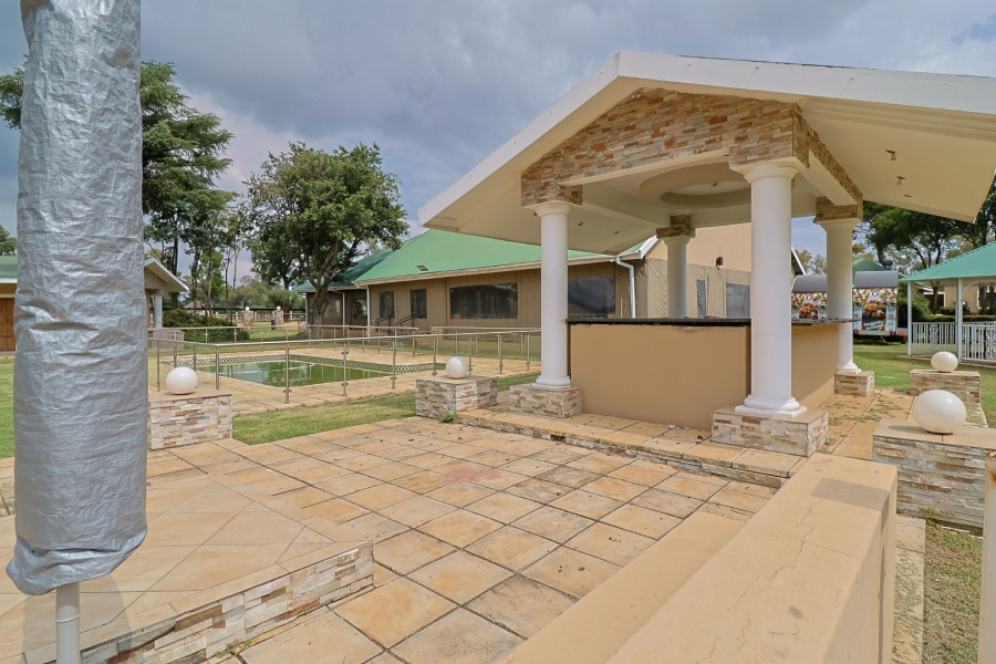 10 Bedroom Property for Sale in Kliprivier Gauteng