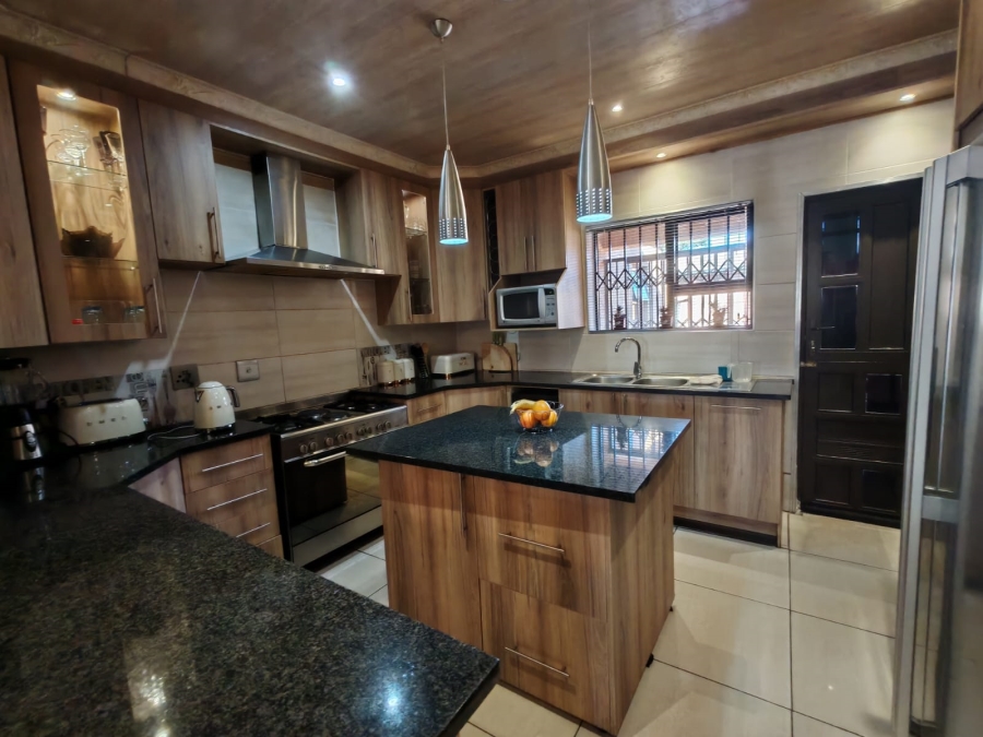 2 Bedroom Property for Sale in Vanderbijlpark SE Gauteng