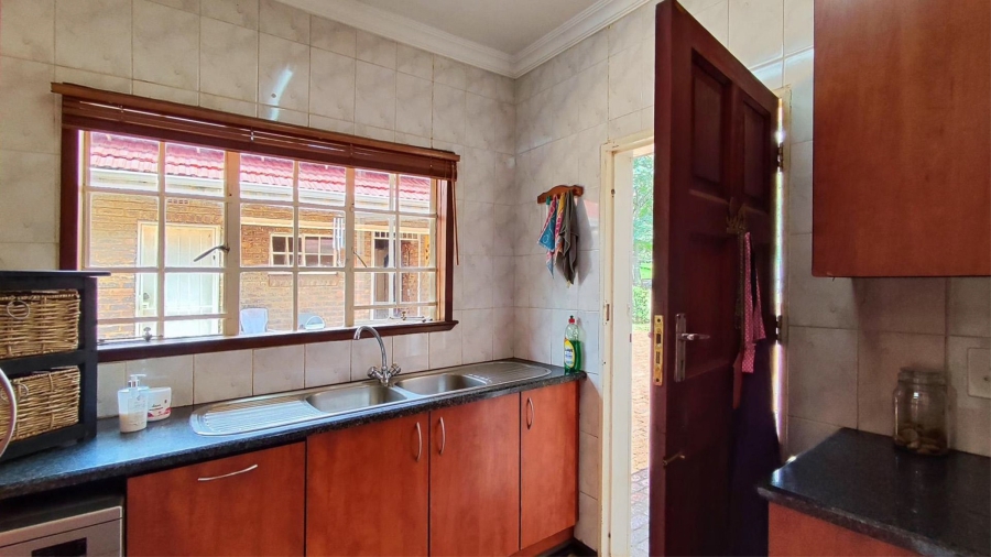 6 Bedroom Property for Sale in Blignautsrus A H Gauteng