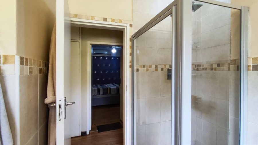 6 Bedroom Property for Sale in Blignautsrus A H Gauteng