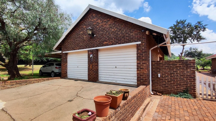 6 Bedroom Property for Sale in Blignautsrus A H Gauteng