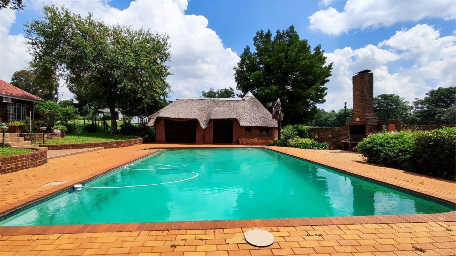 6 Bedroom Property for Sale in Blignautsrus A H Gauteng
