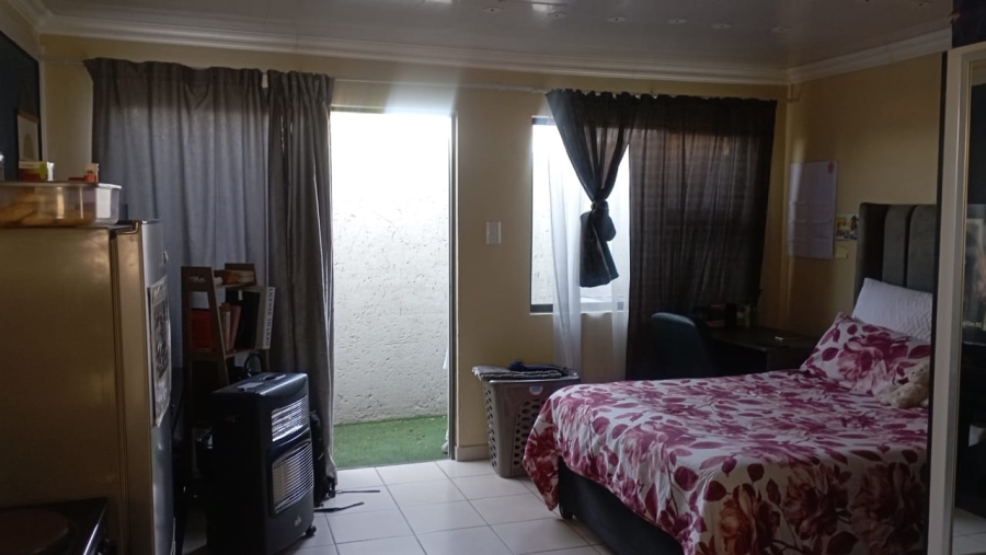 To Let 1 Bedroom Property for Rent in Tedstoneville Gauteng