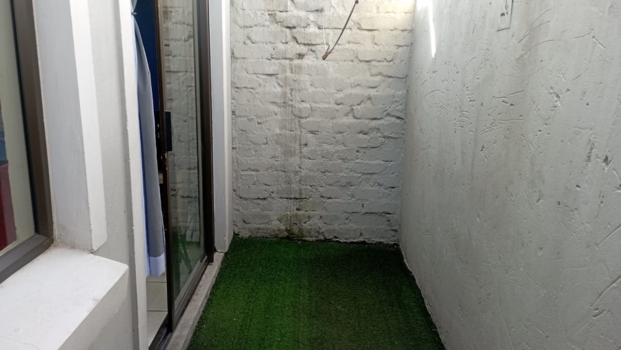 To Let 1 Bedroom Property for Rent in Tedstoneville Gauteng