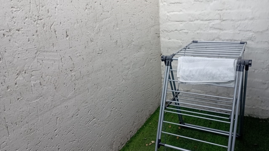 To Let 1 Bedroom Property for Rent in Tedstoneville Gauteng