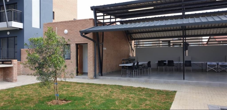 To Let 2 Bedroom Property for Rent in Waterfall Ridge Gauteng