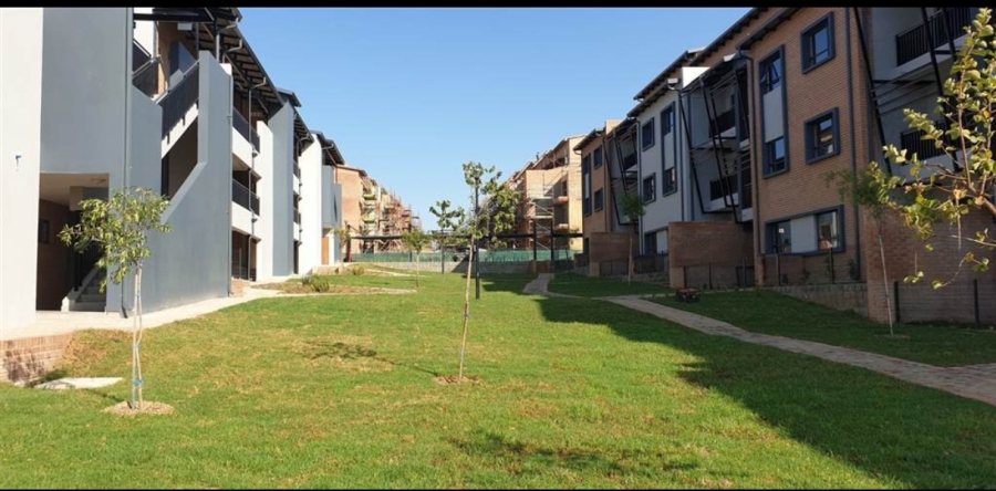 To Let 2 Bedroom Property for Rent in Waterfall Ridge Gauteng