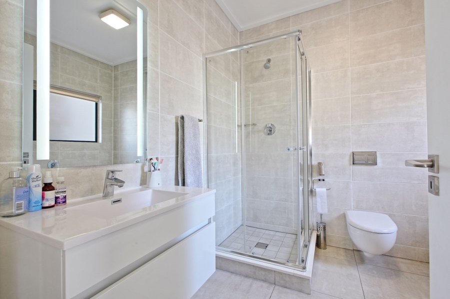 To Let 3 Bedroom Property for Rent in The Polofields Gauteng