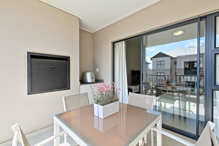 To Let 3 Bedroom Property for Rent in The Polofields Gauteng