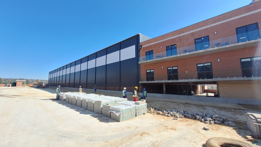 To Let commercial Property for Rent in North Riding Gauteng