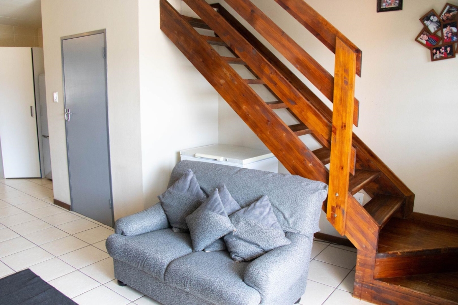 2 Bedroom Property for Sale in Sonneglans Gauteng