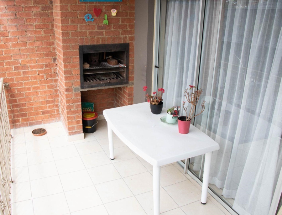 2 Bedroom Property for Sale in Sonneglans Gauteng