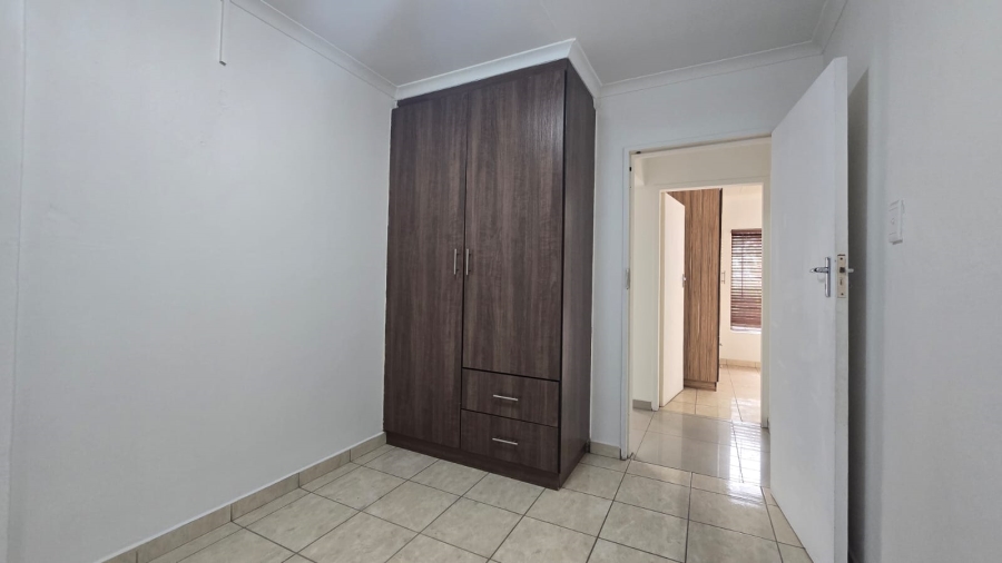 2 Bedroom Property for Sale in Isandovale Gauteng