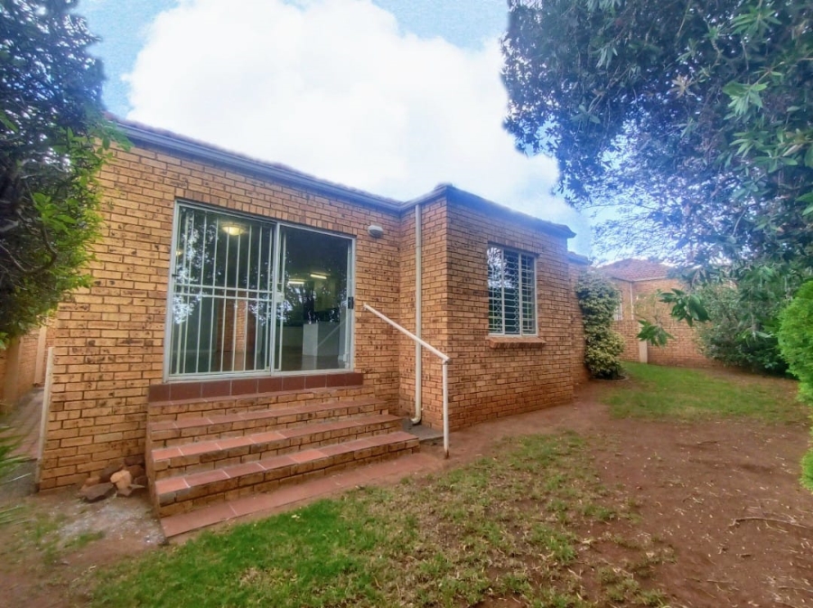 To Let 3 Bedroom Property for Rent in Ruimsig Gauteng