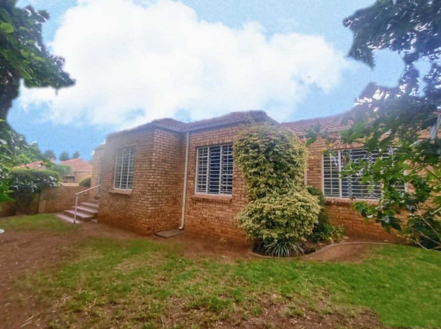 To Let 3 Bedroom Property for Rent in Ruimsig Gauteng