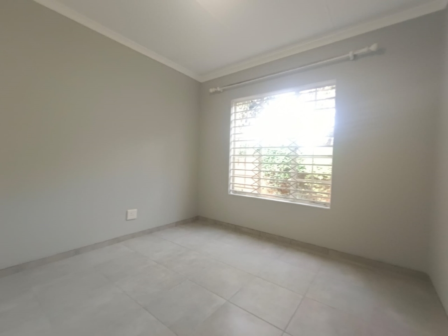 To Let 3 Bedroom Property for Rent in Ruimsig Gauteng