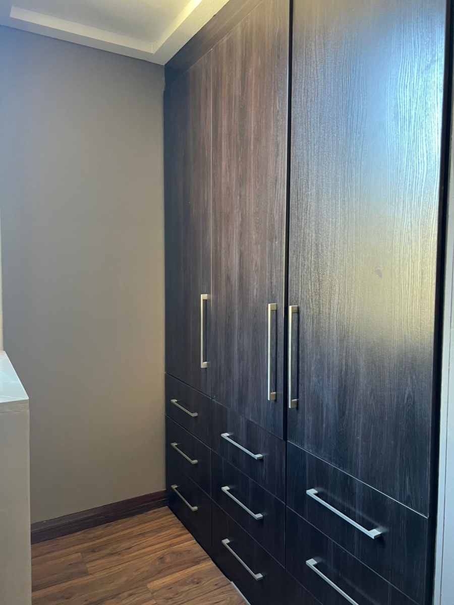 4 Bedroom Property for Sale in Brooklyn Gauteng