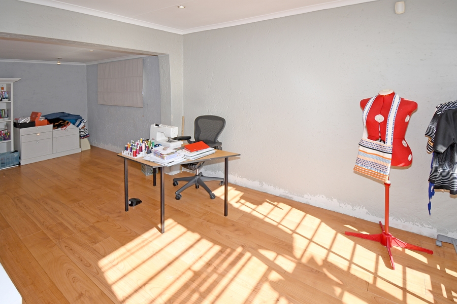 3 Bedroom Property for Sale in Olivedale Gauteng