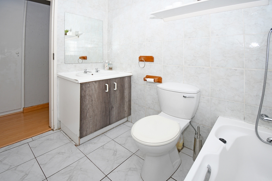 3 Bedroom Property for Sale in Olivedale Gauteng