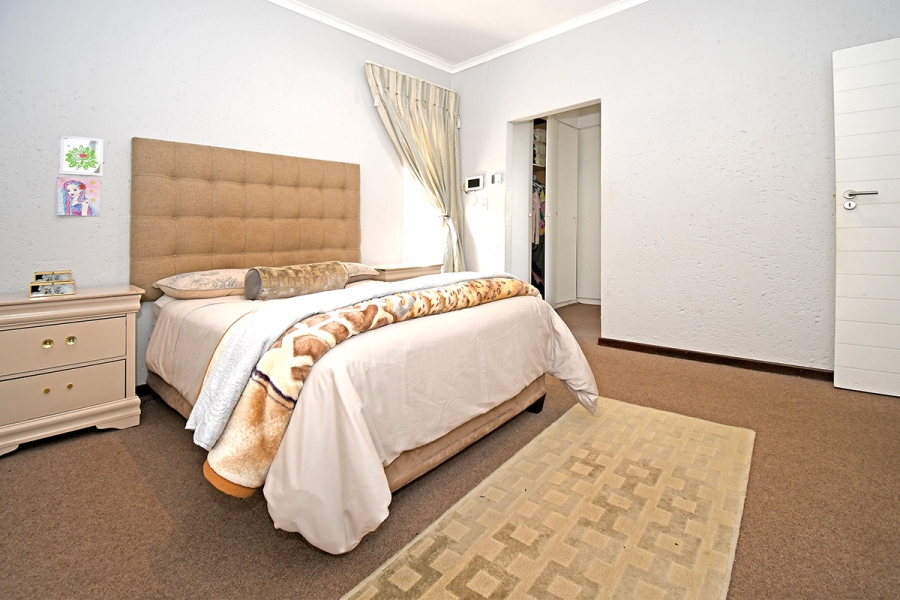 3 Bedroom Property for Sale in Olivedale Gauteng