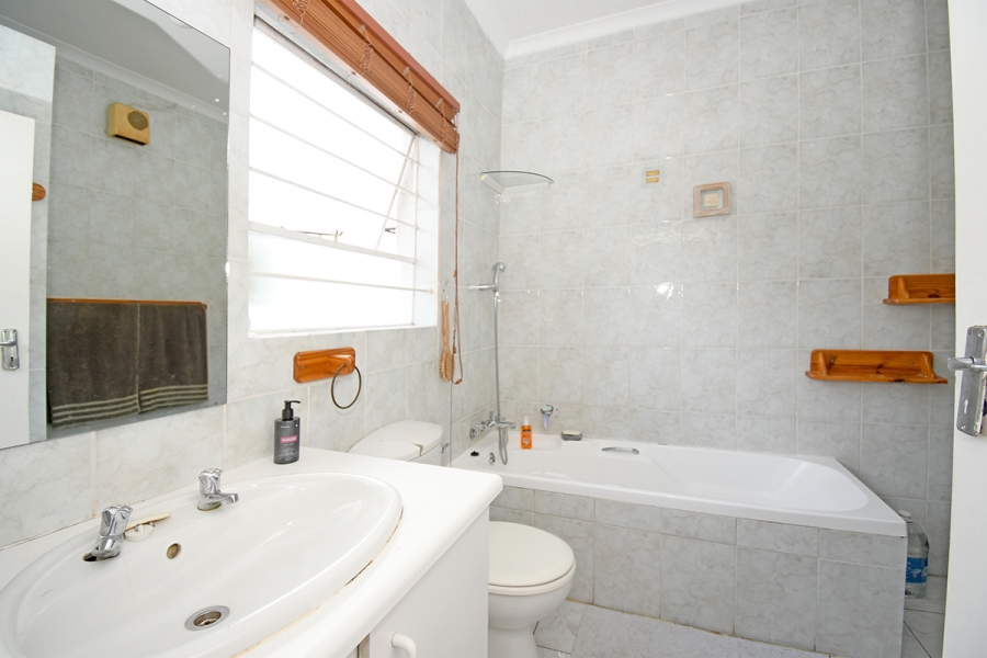 3 Bedroom Property for Sale in Olivedale Gauteng