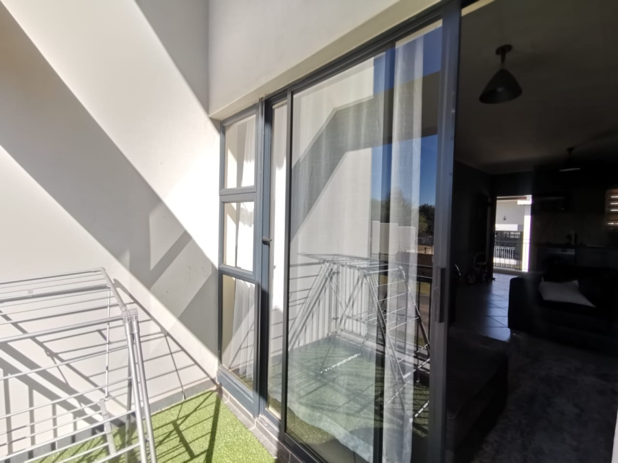 2 Bedroom Property for Sale in Witpoortjie Gauteng