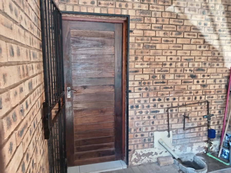 3 Bedroom Property for Sale in Honeydew Ridge Gauteng