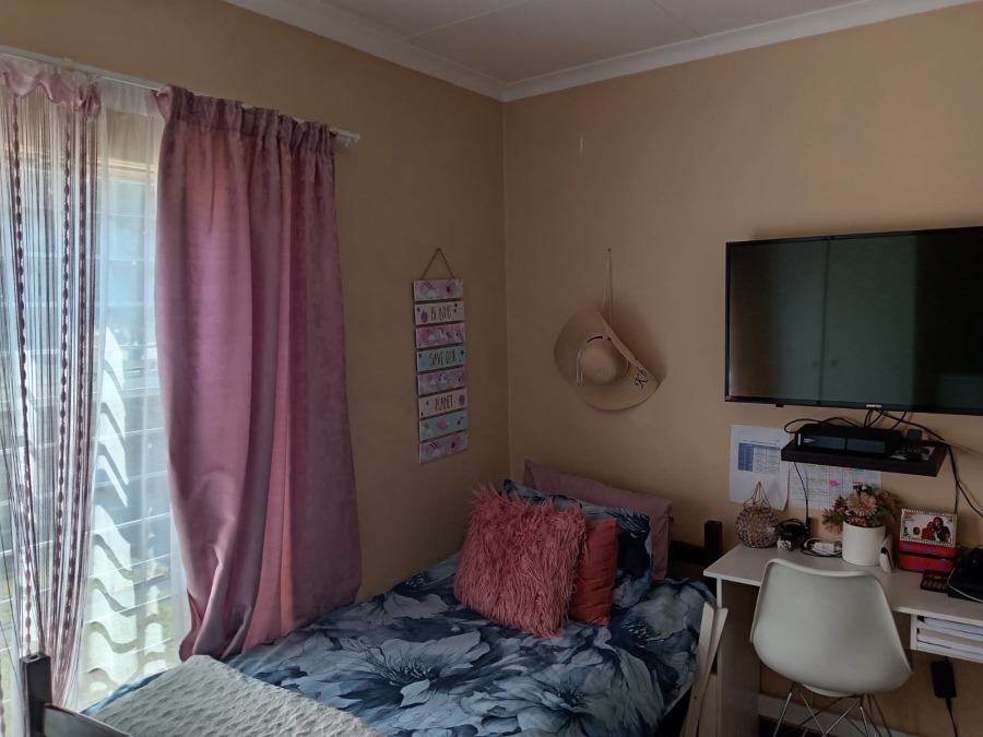3 Bedroom Property for Sale in Honeydew Ridge Gauteng