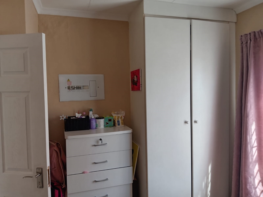 3 Bedroom Property for Sale in Honeydew Ridge Gauteng